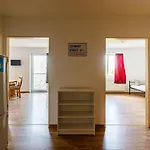 Enjoy Your With Dkn - Mon-sun - Late Night Check-in - Multilanguage - Near Railway Station - Witamy Serdecznie Apartmán *
