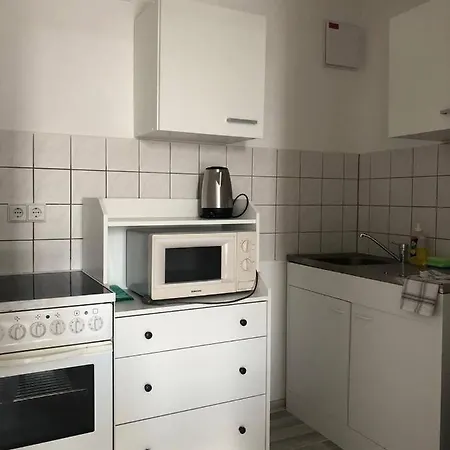 Apartman Enjoy Your With Dkn - Mon-sun - Late Night Check-in - Multilanguage - Near Railway Station - Witamy Serdecznie *